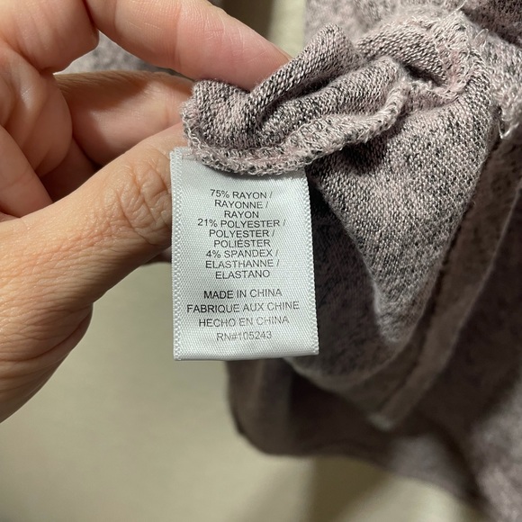 Plus size light weight sweater. Light purple,in the purple family, like new cond - Picture 5 of 5